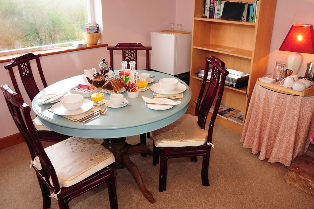 Bank Cottage B&B ニューポート エクステリア 写真